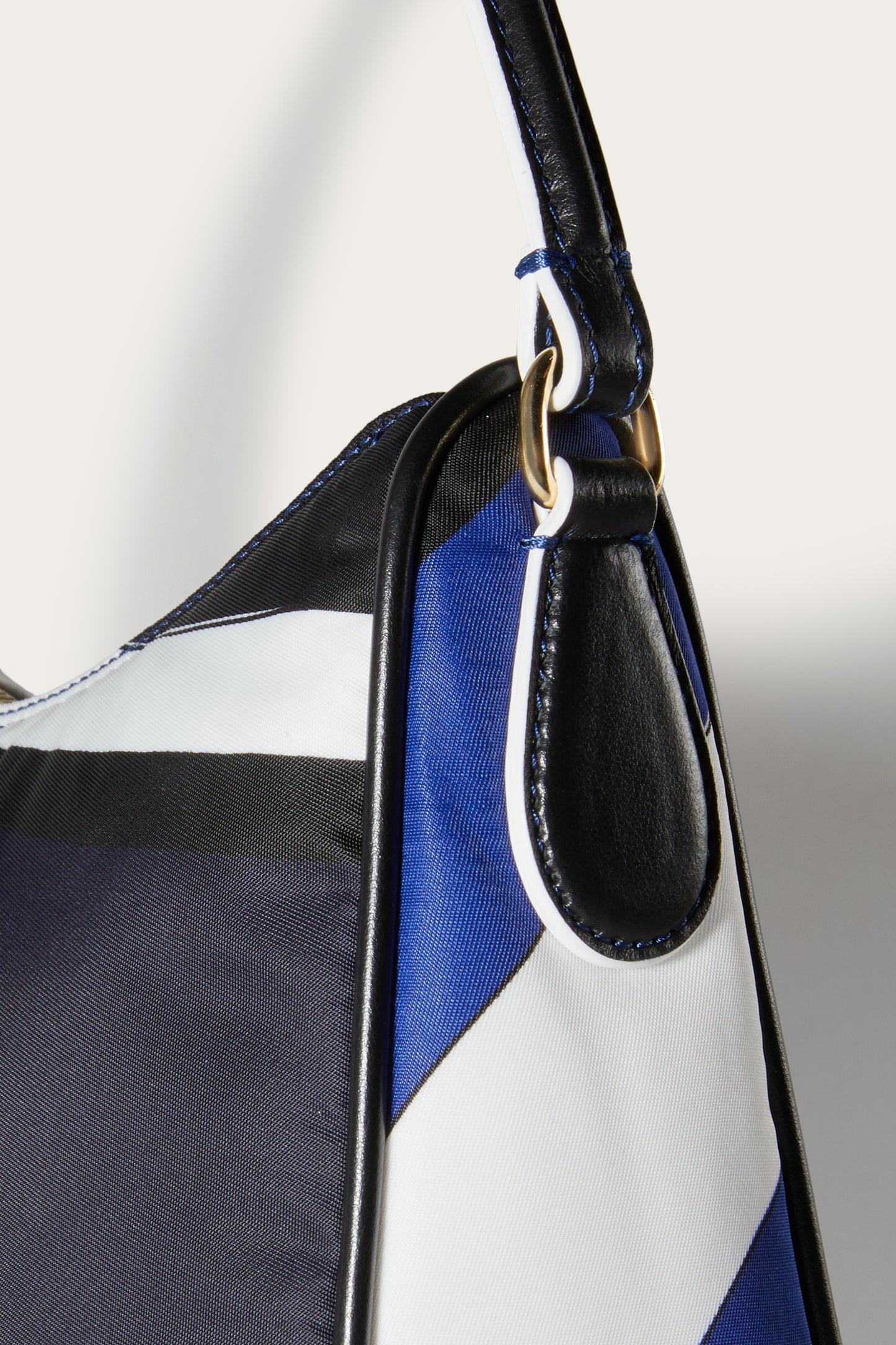 Yummy Shoulder Bag View 4 - Pucci