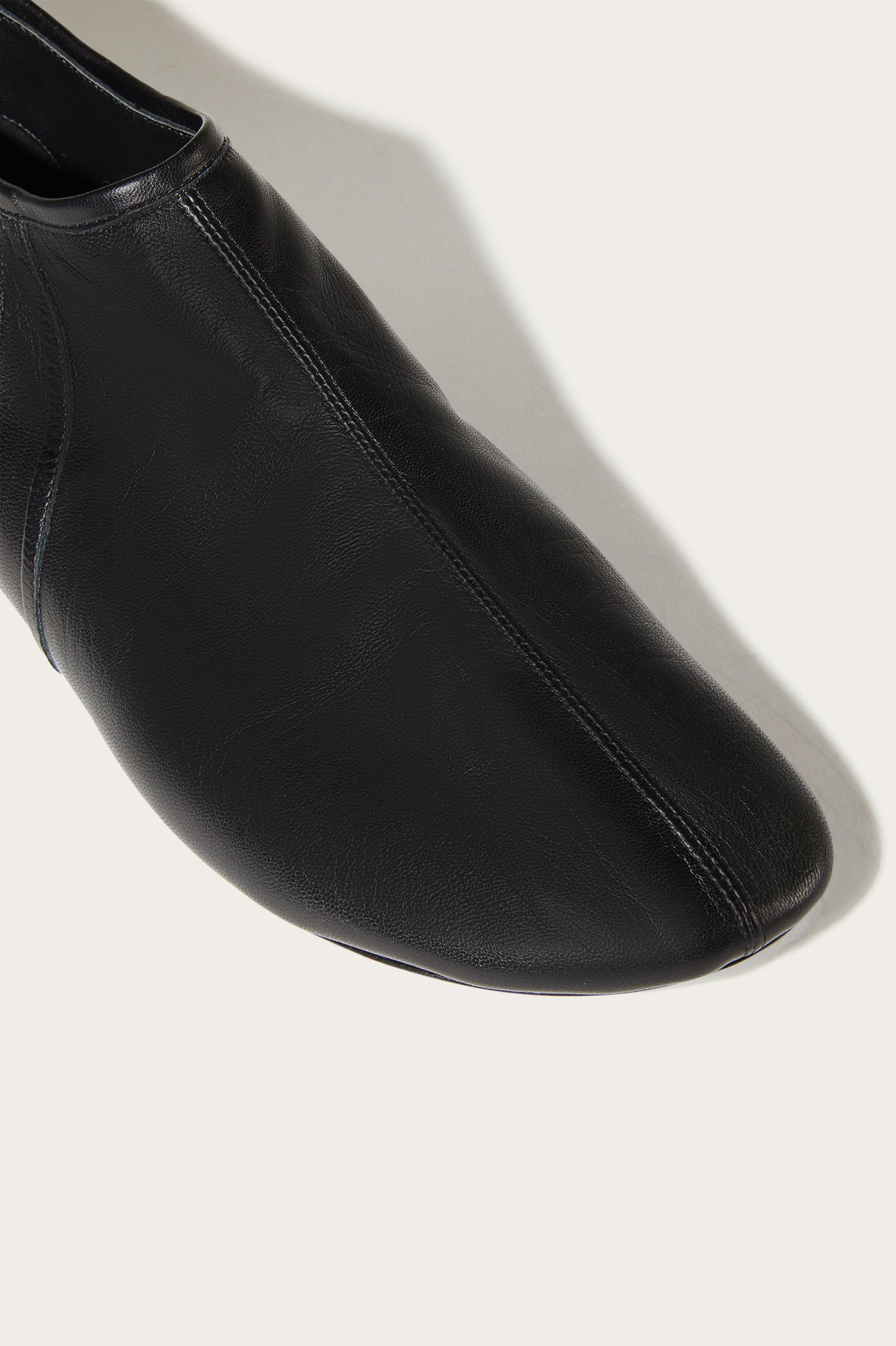 Leather Flat Shoes View 3 - Pucci