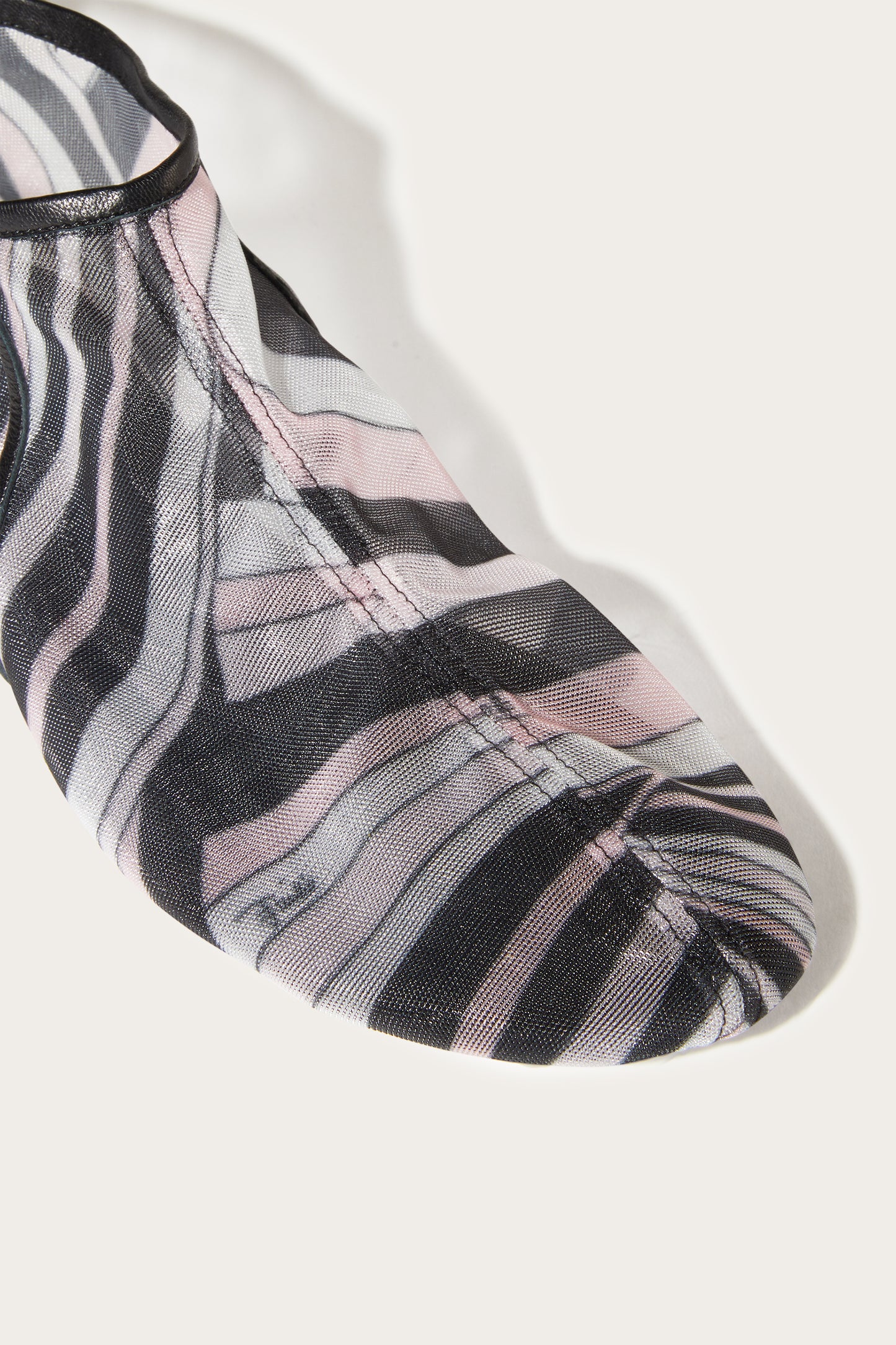 Iride-Print Mesh Flat Shoes View 3 - Pucci