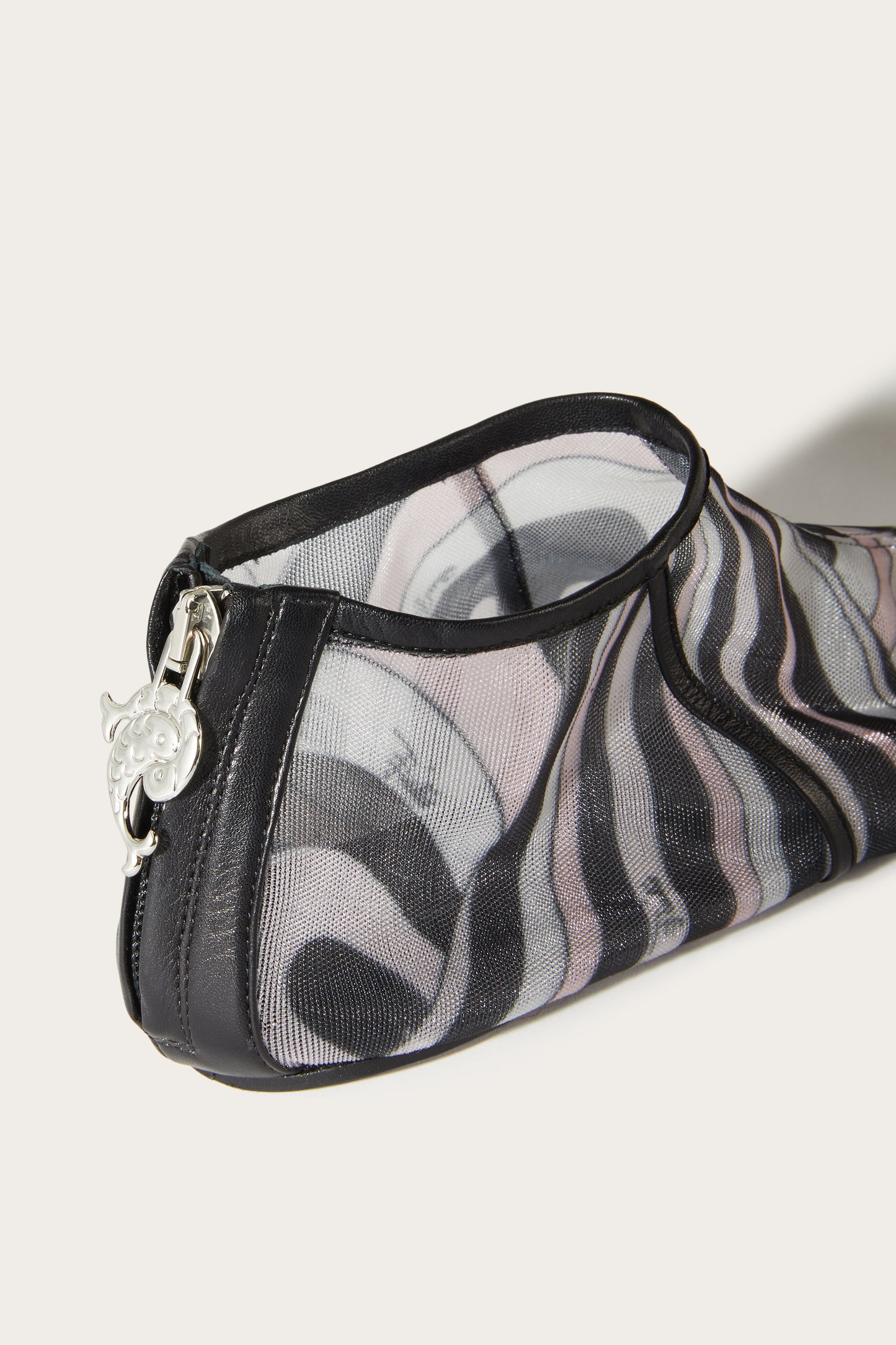 Iride-Print Mesh Flat Shoes View 4 - Pucci