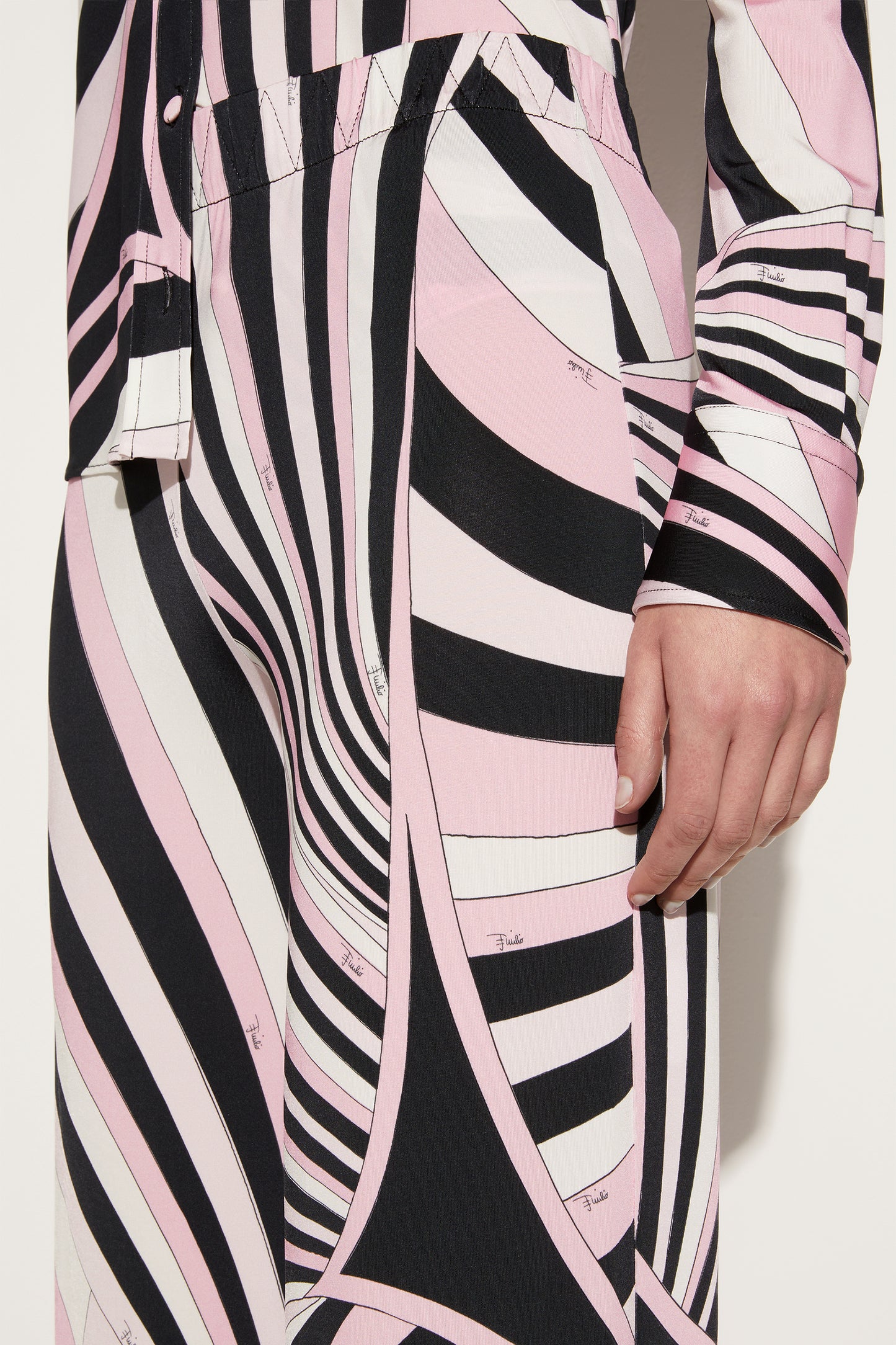 Iride-Print Trousers View 5 - Pucci