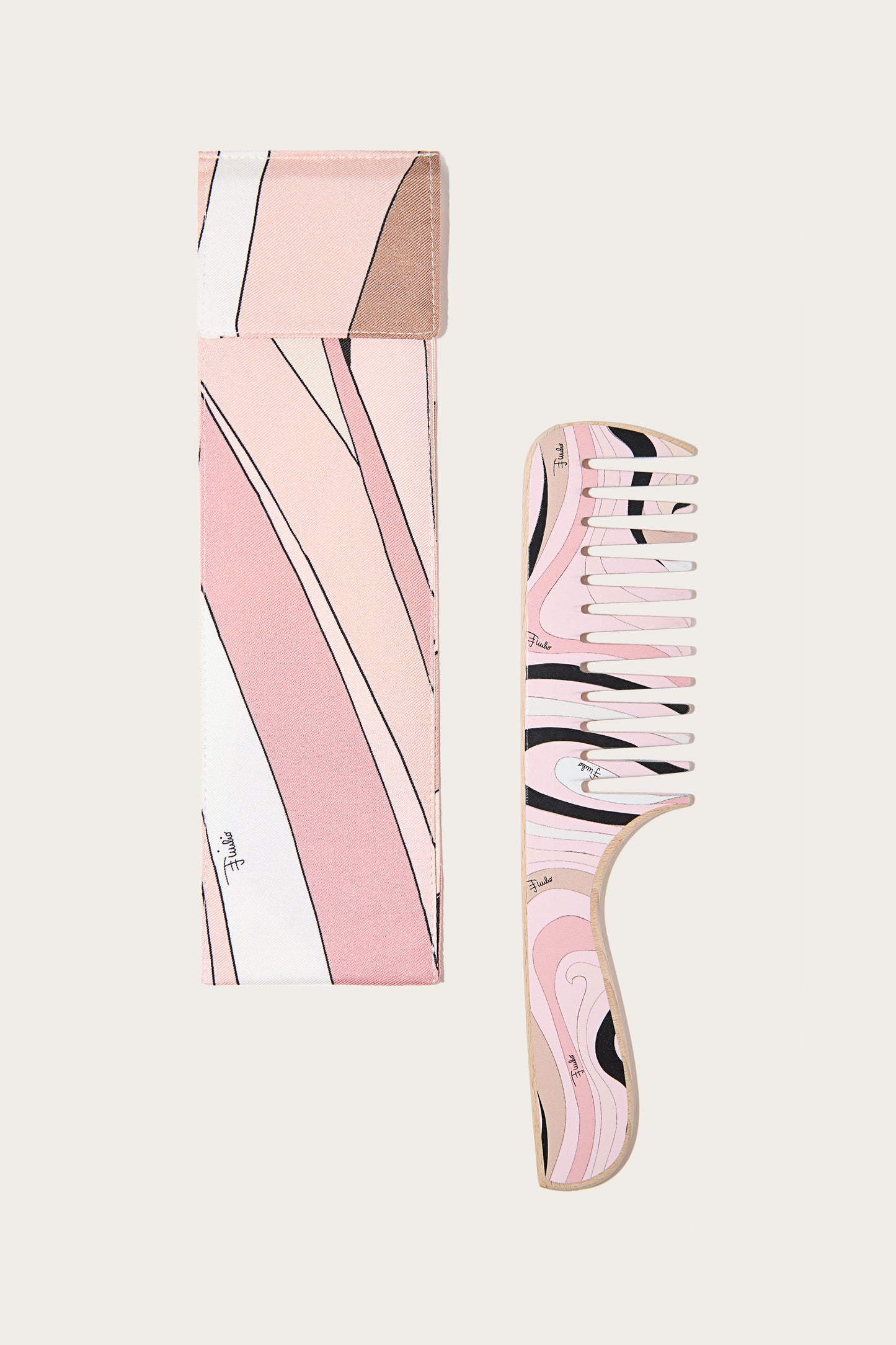 Wooden Comb with Case View 1 - Pucci