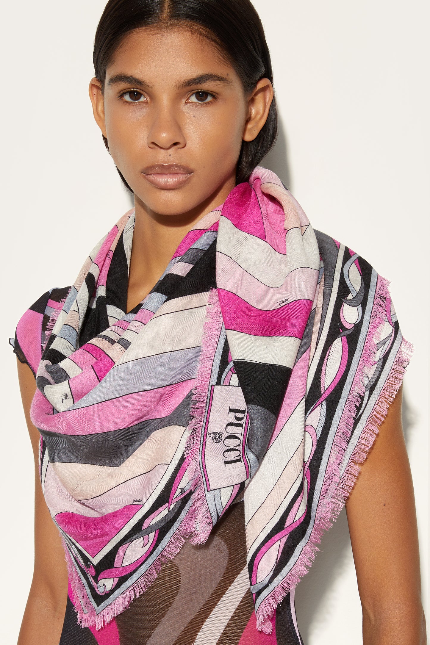 Iride Print Silk and Wool Pashmina View 2 - Pucci