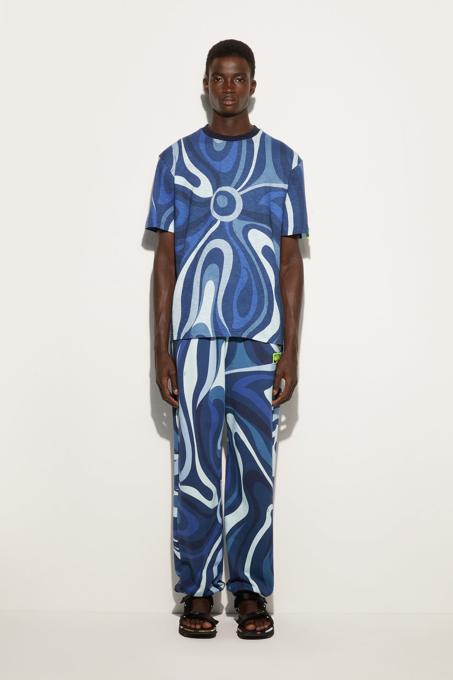 Flamed Jersey T-Shirt with Allover Print View 2 - Pucci