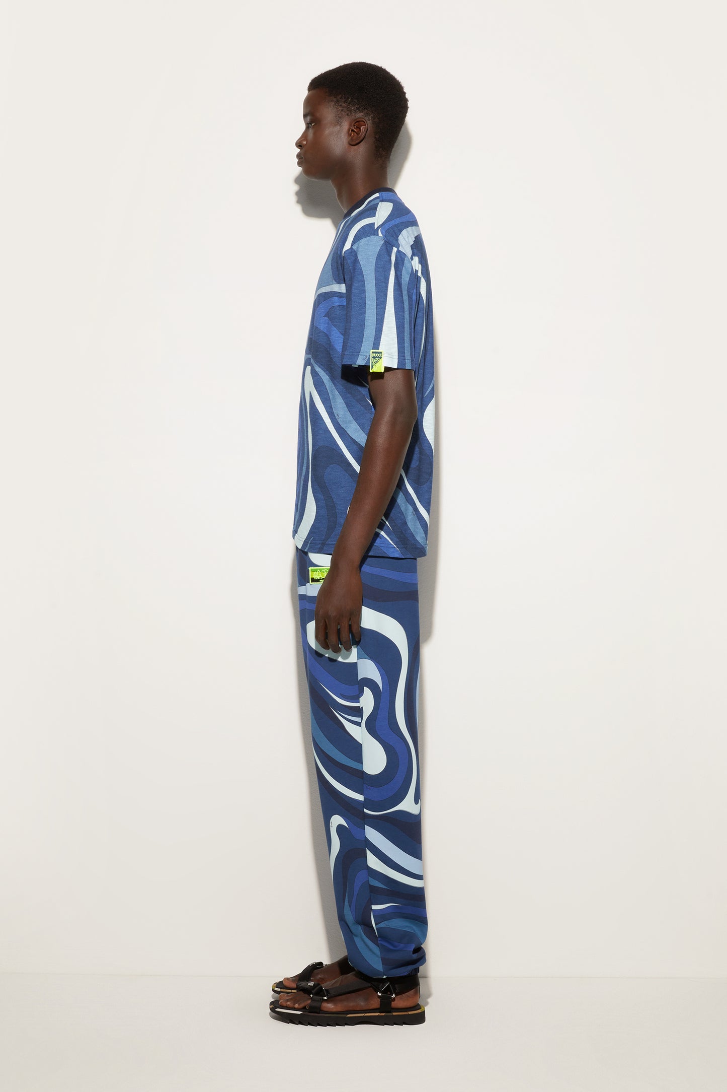 Flamed Jersey T-Shirt with Allover Print View 3 - Pucci