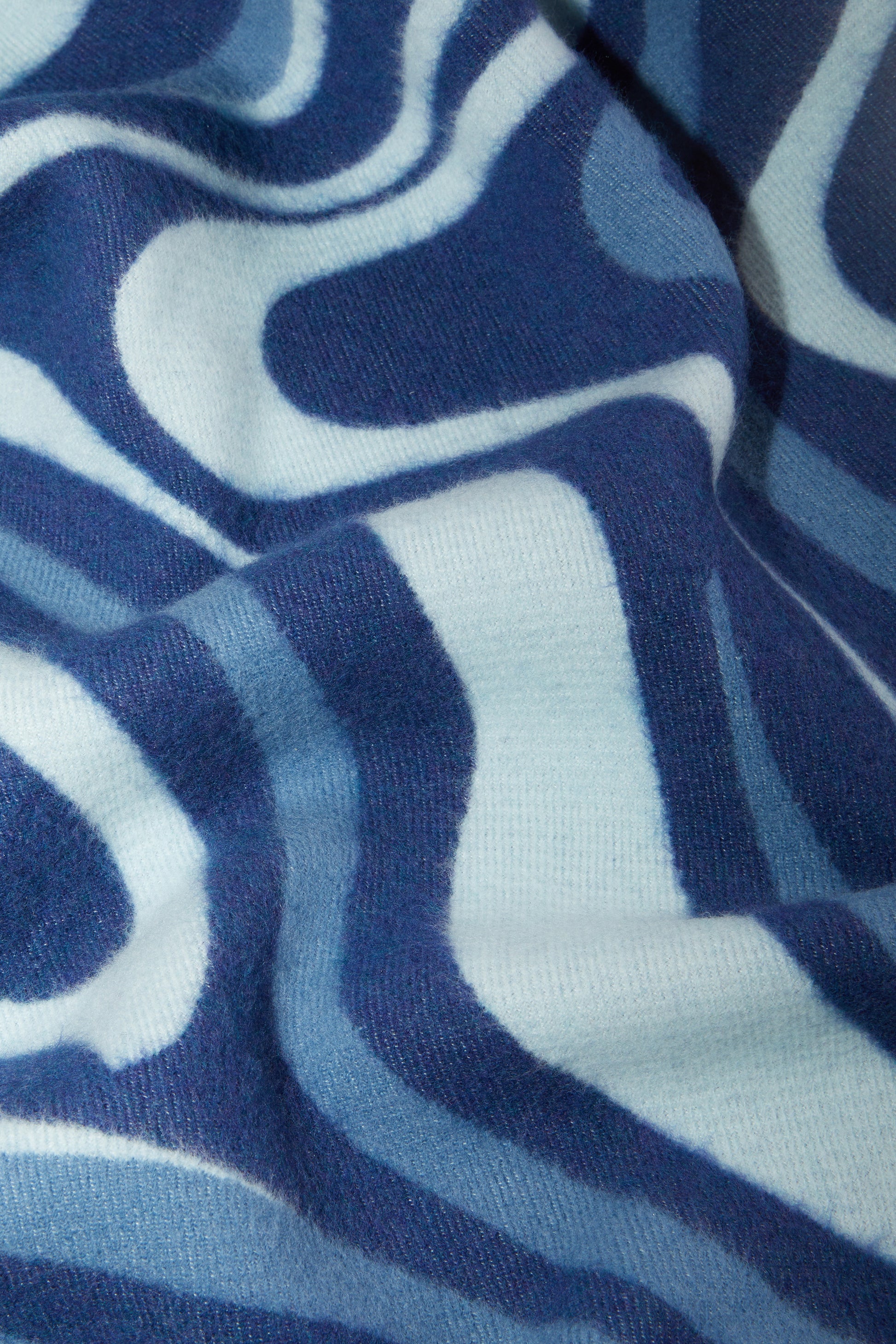 Marmo-Print Blanket View 3 - Pucci