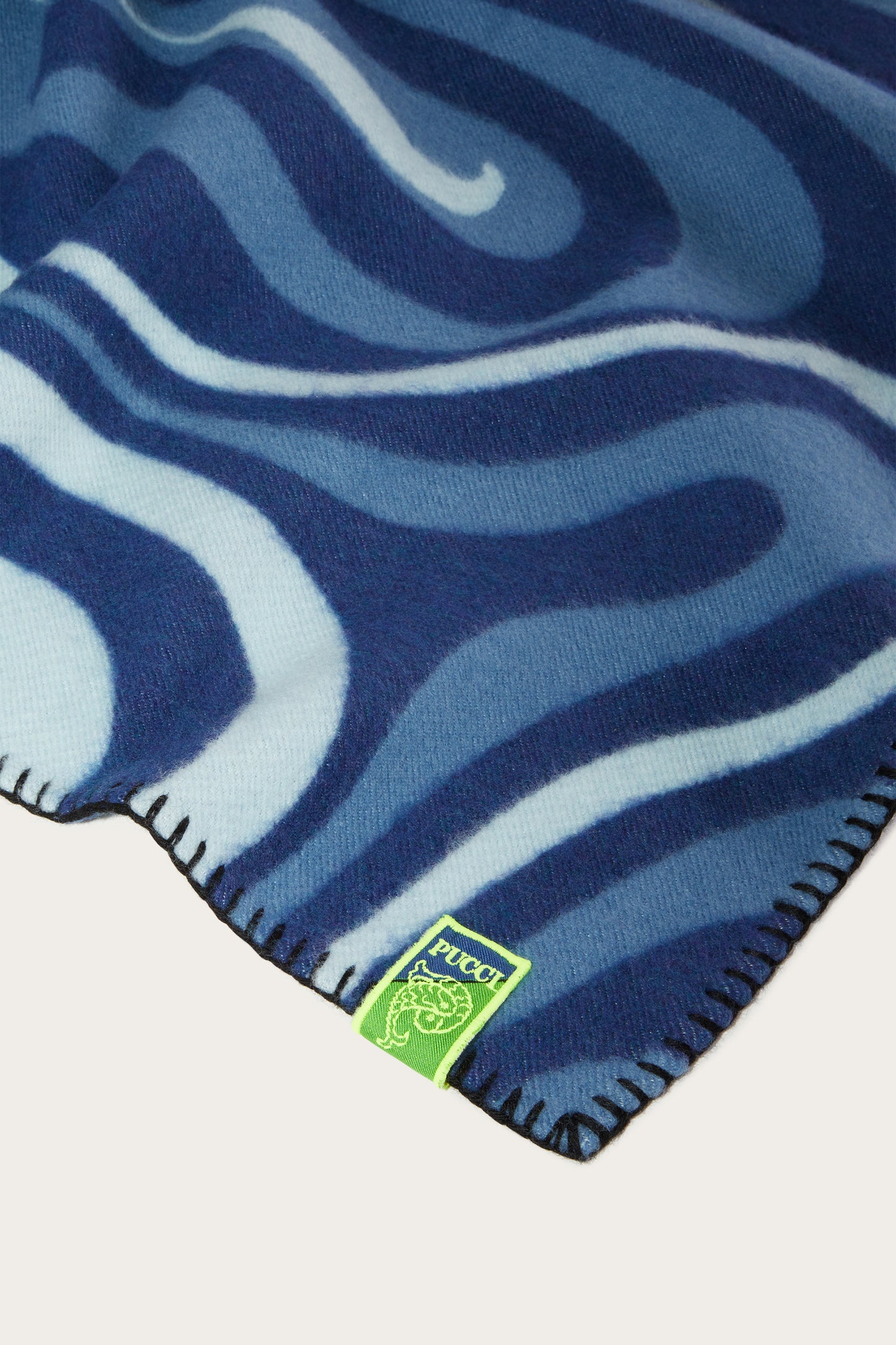Marmo-Print Blanket View 4 - Pucci