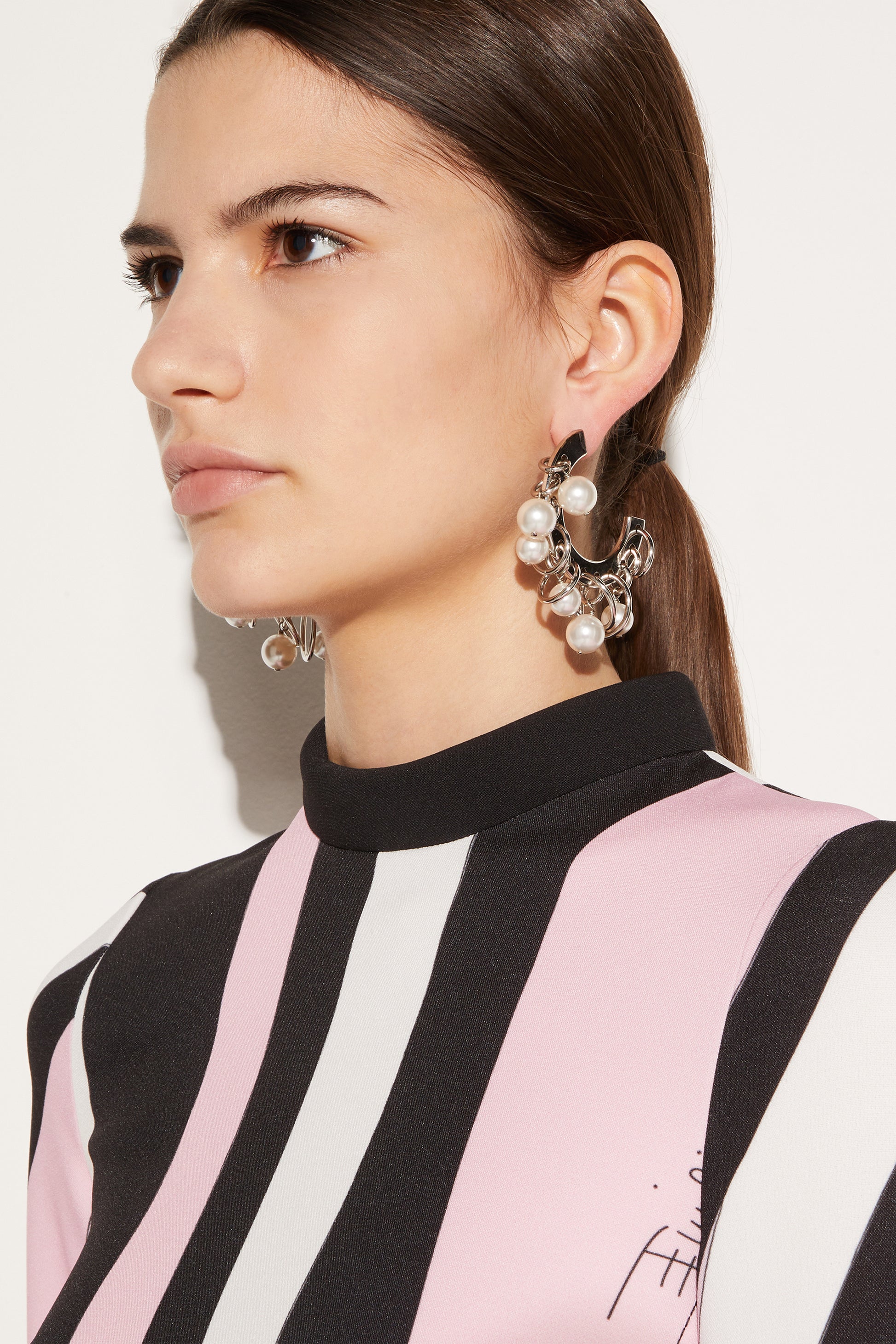 Hoop Earrings View 2 - Pucci