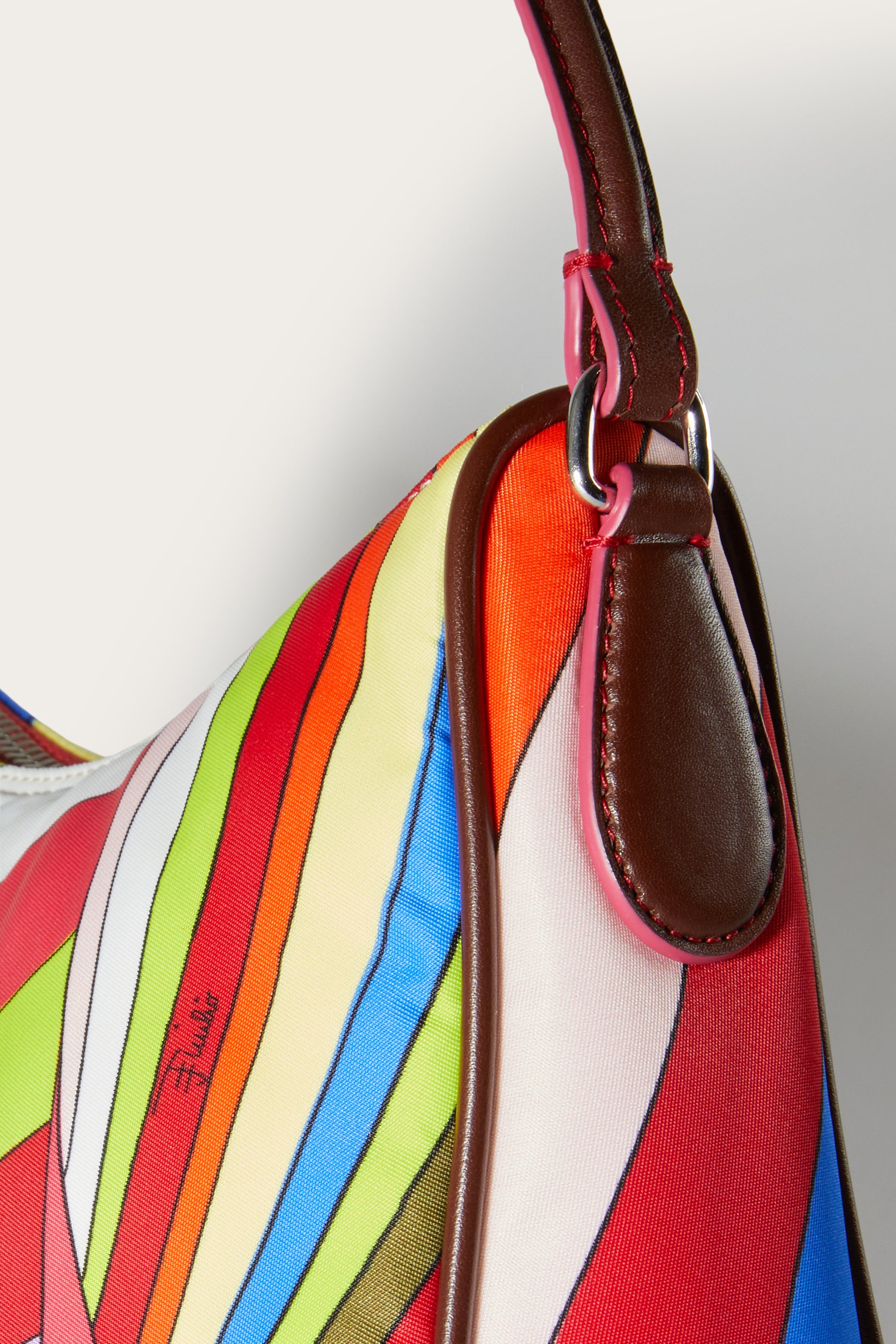 Yummy Shoulder Bag View 4 - Pucci