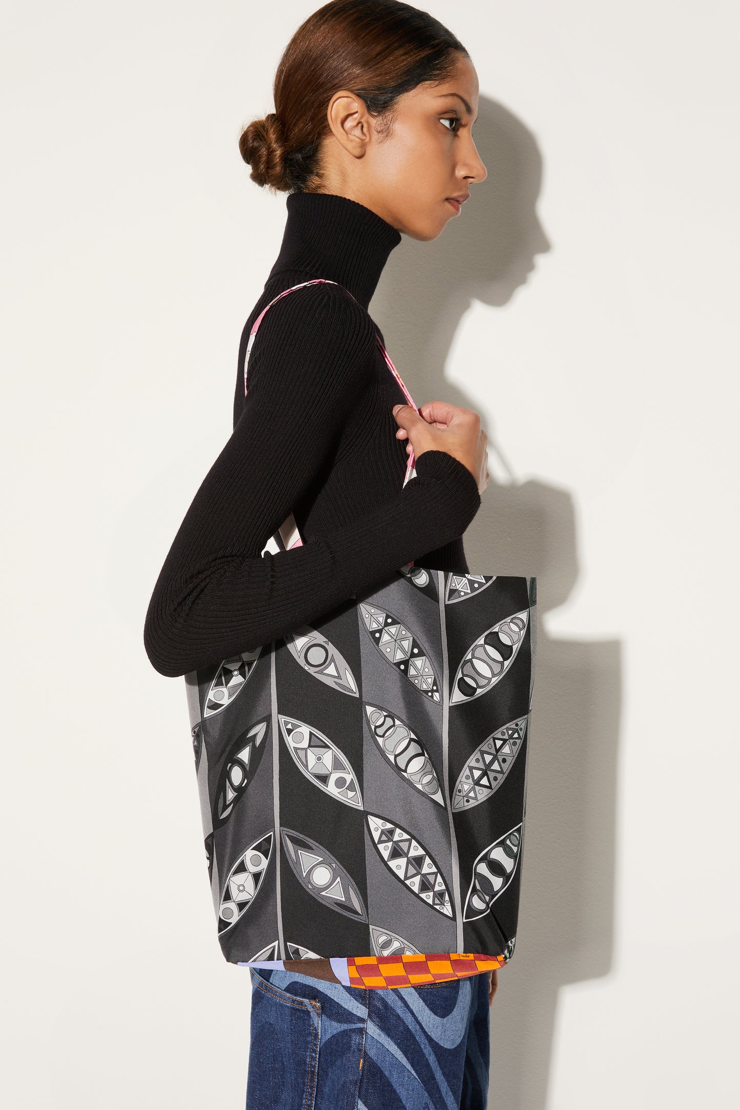 Gallery Shopper Bag View 2 - Pucci