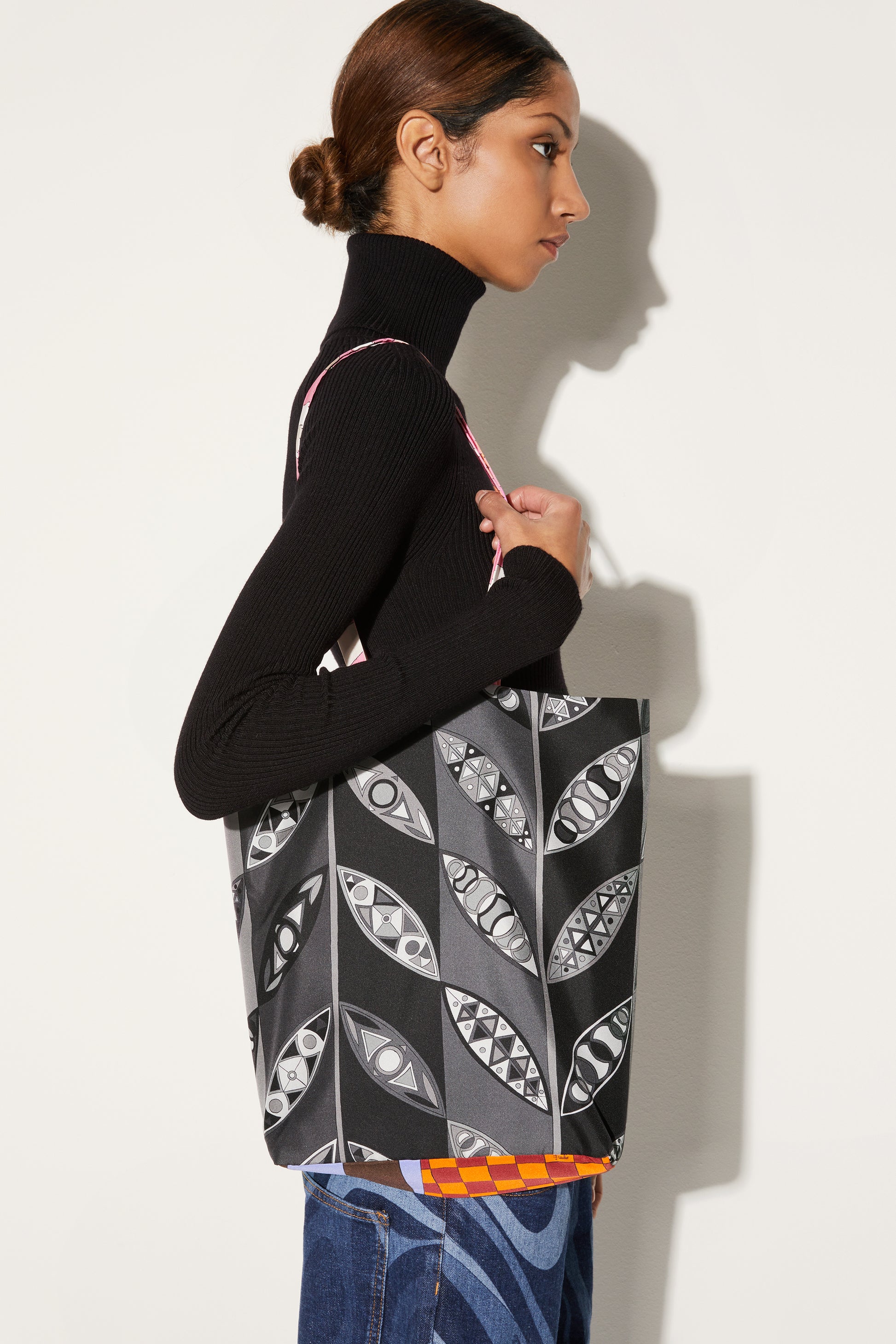 Gallery Shopper Bag View 2 - Pucci