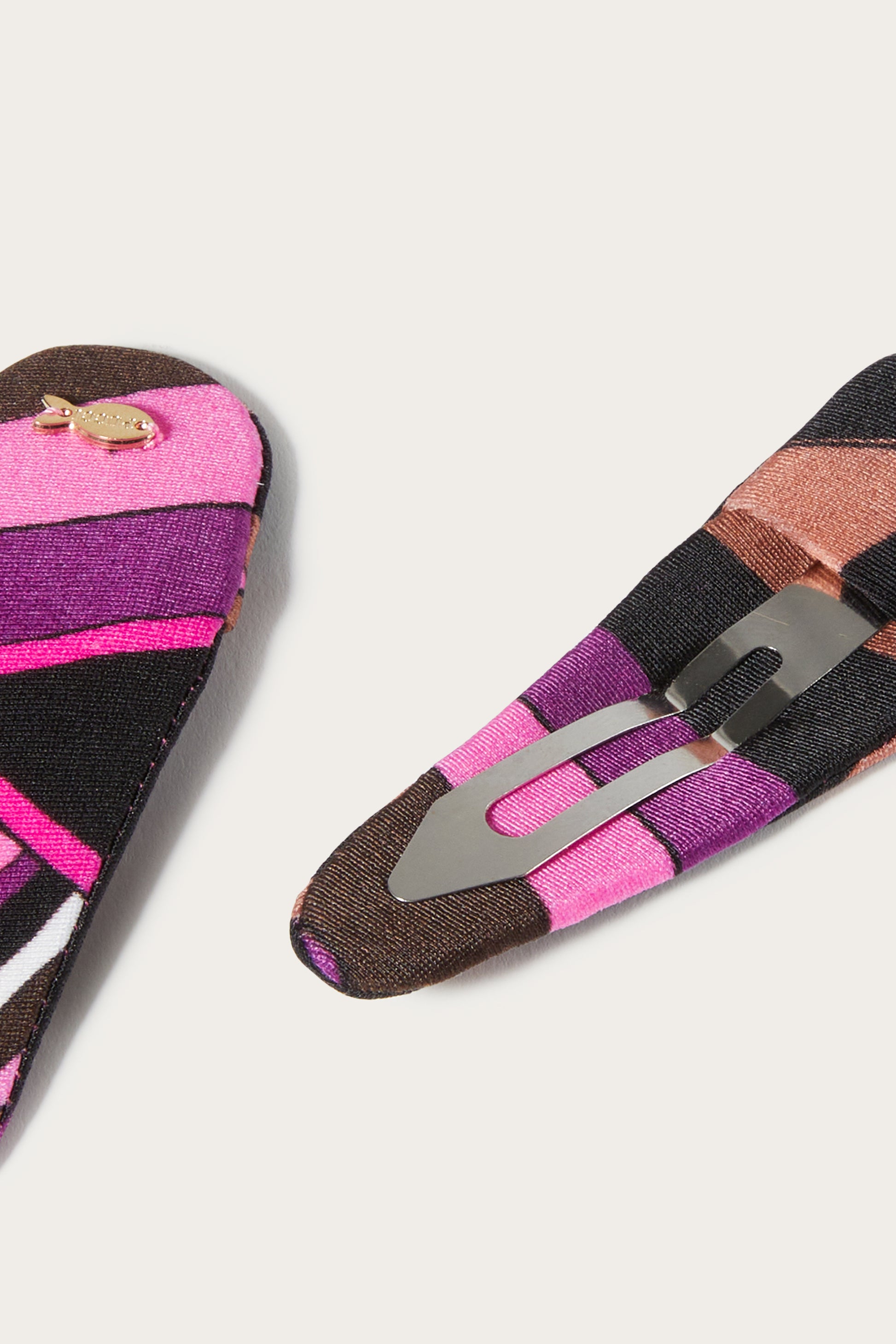 Iride-Print Hair Clips View 3 - Pucci