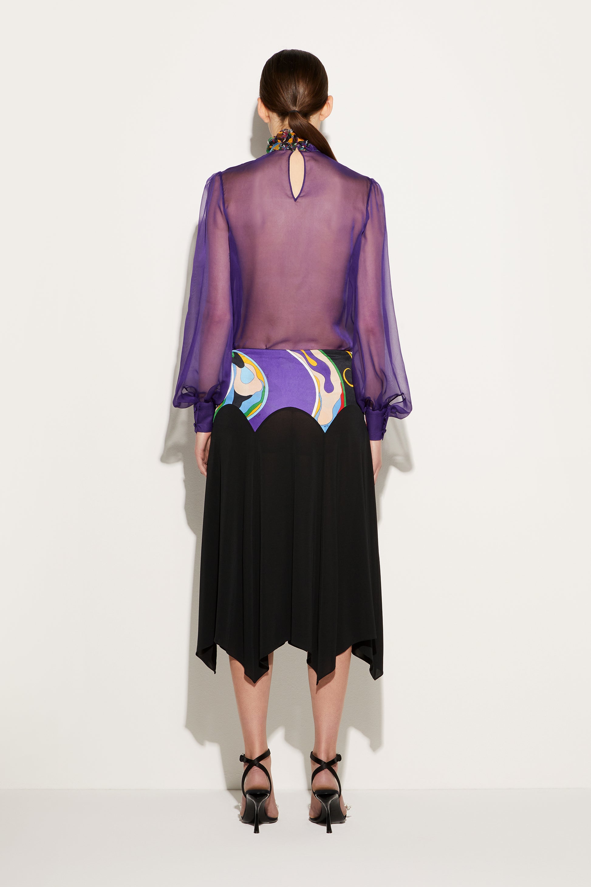 Black Skirt with Orchidee-Print Detail View 4 - Pucci