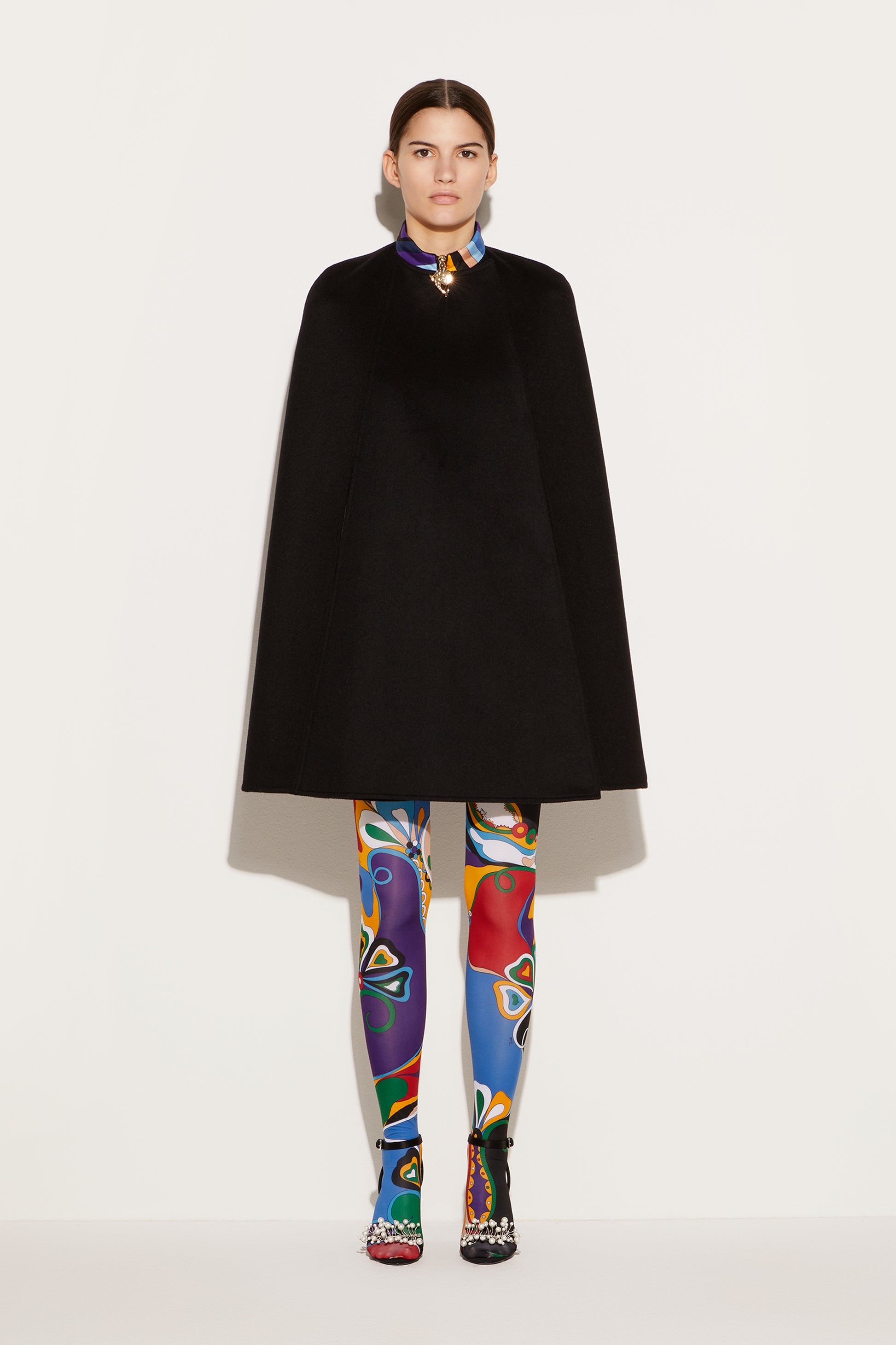 Wool Cape View 2 - Pucci