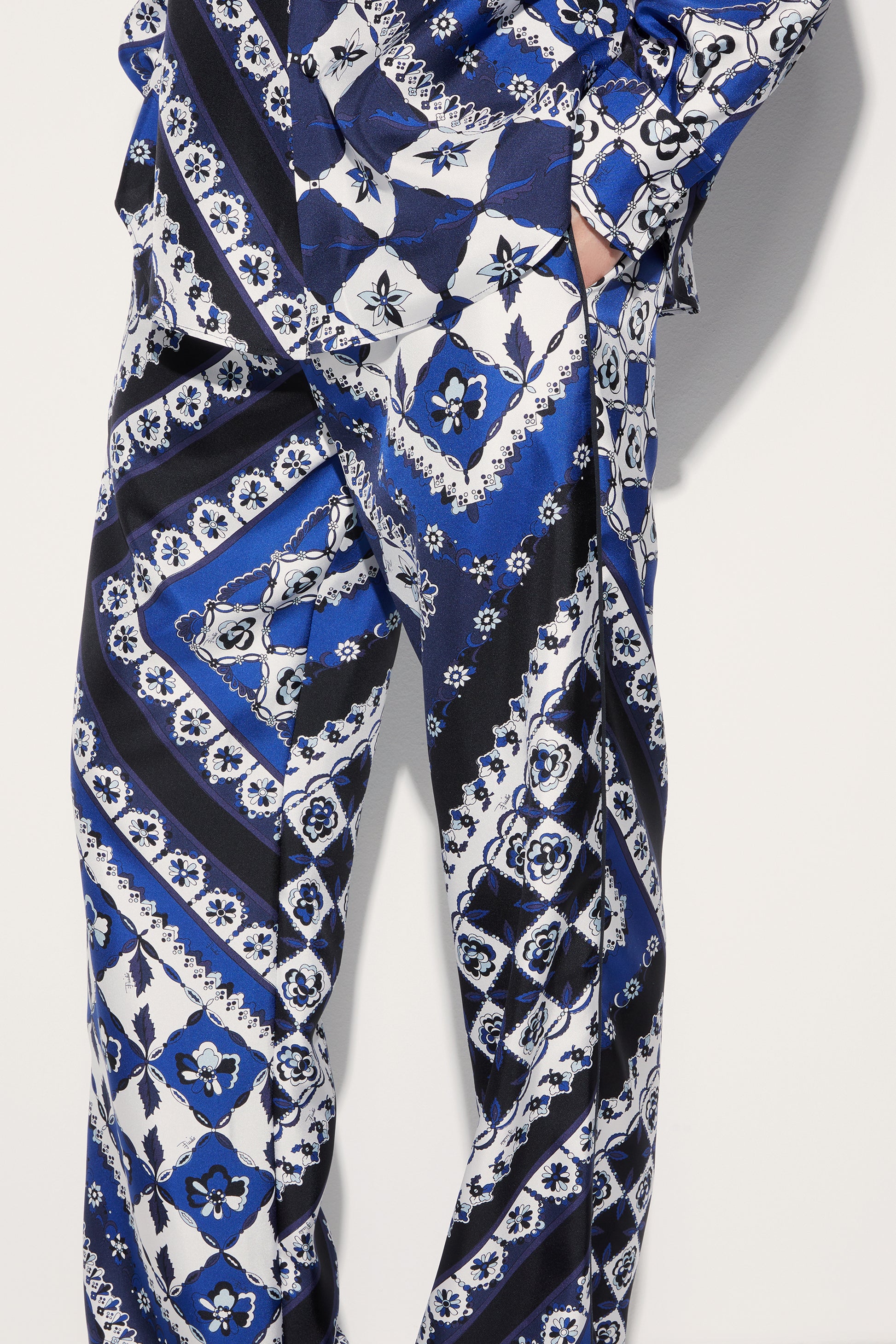 Festa-Print Silk-Twill Trousers View 5 - Pucci
