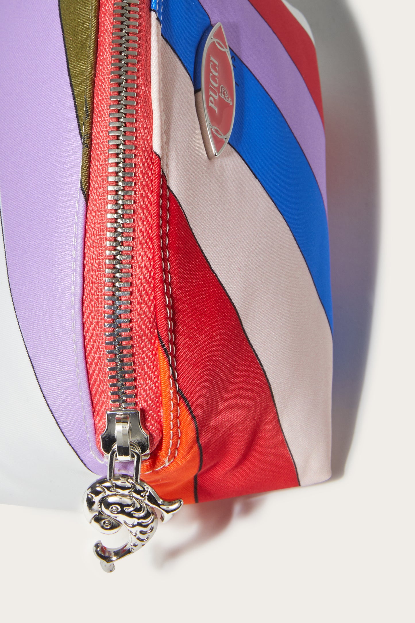 Yummy Beauty Case View 4 - Pucci