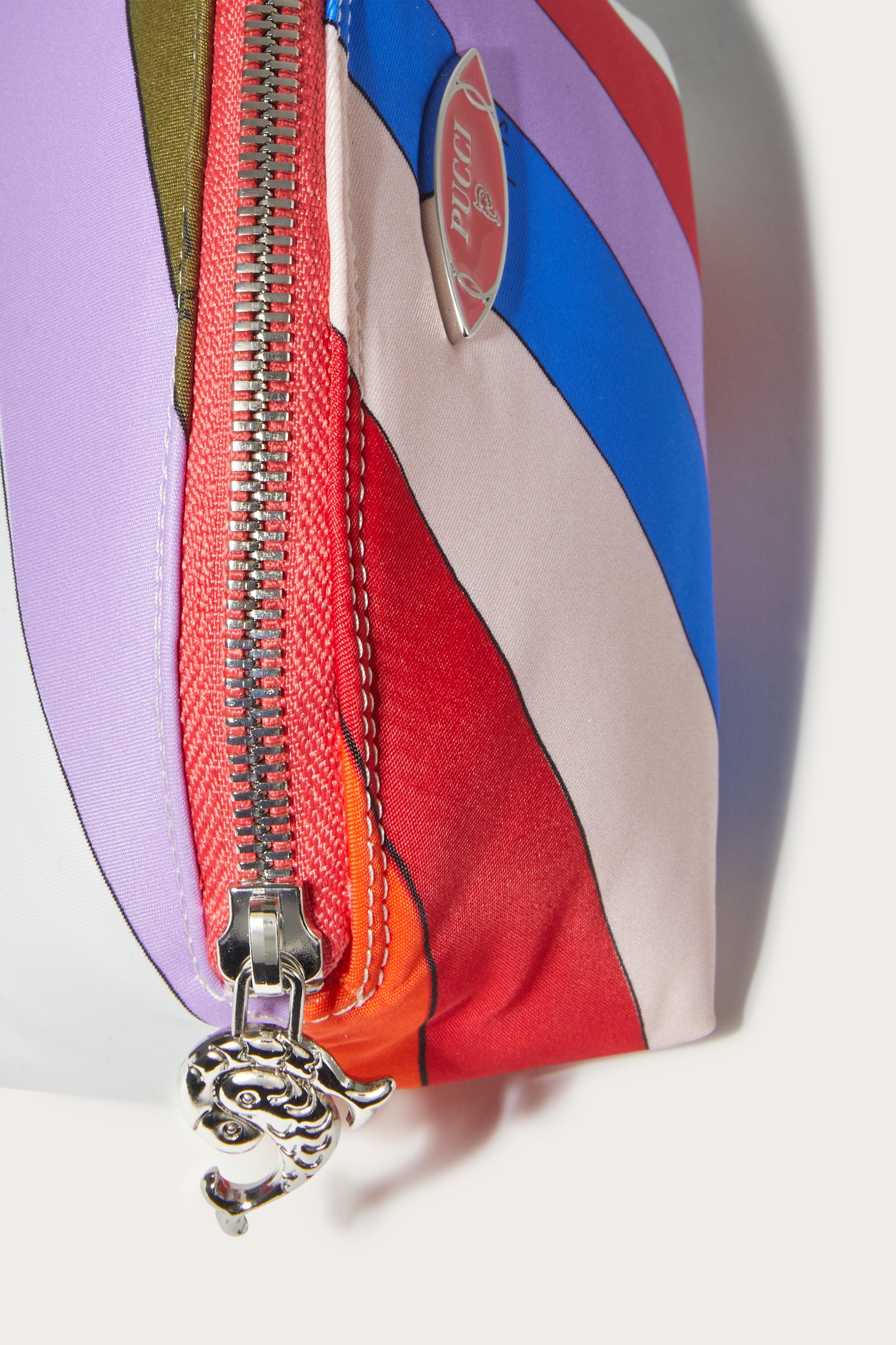 Yummy Beauty Case View 4 - Pucci