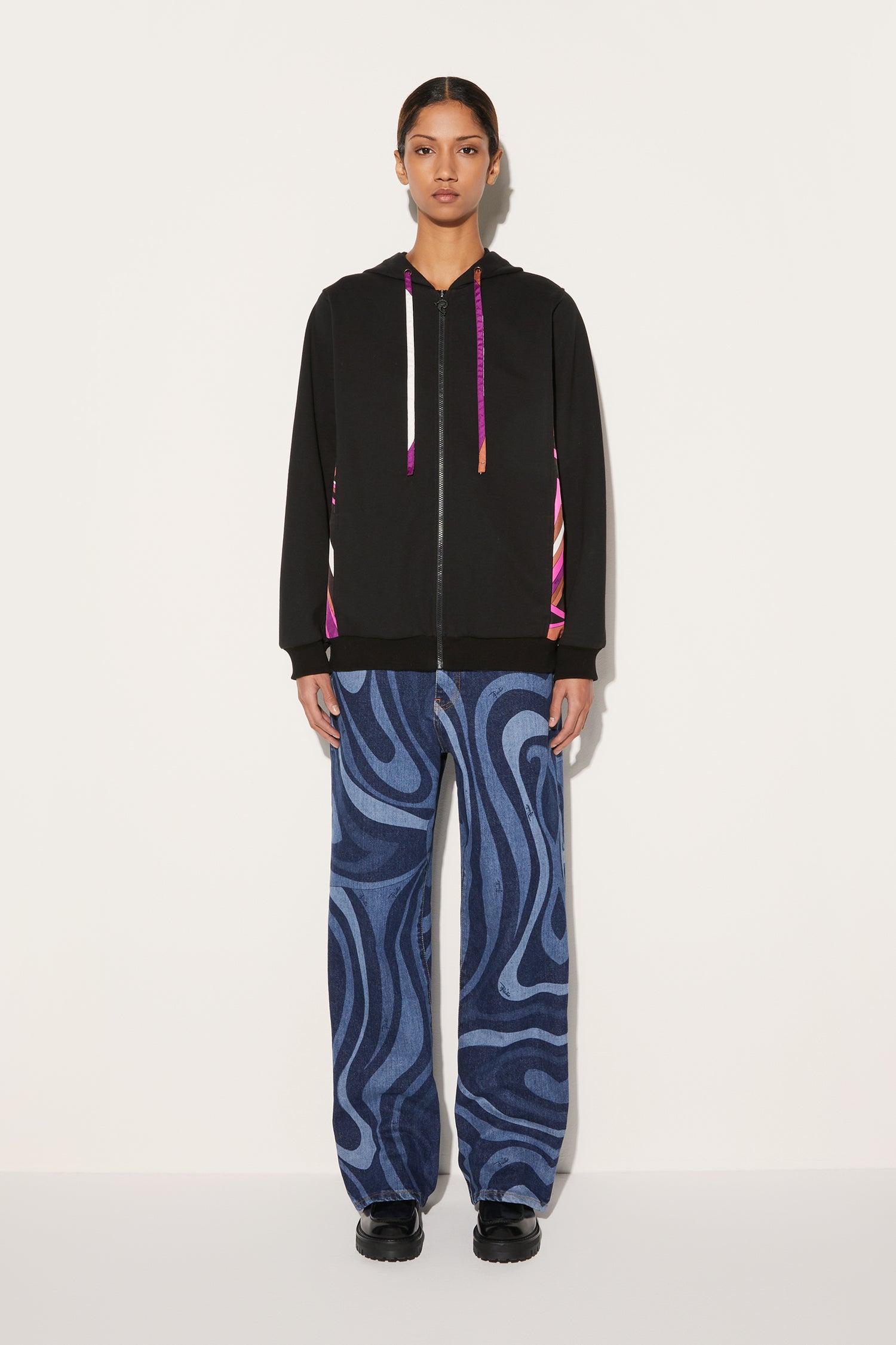 Iride-Print Hoodie View 2 - Pucci