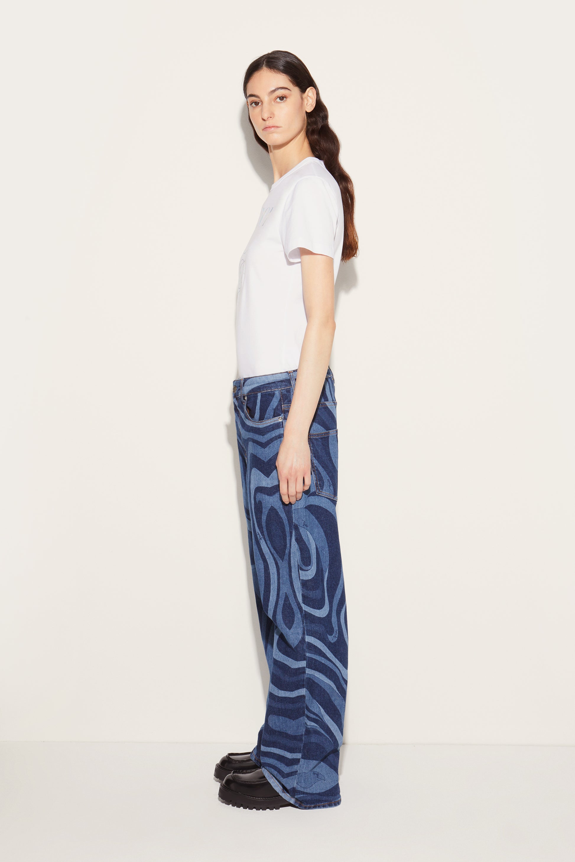 Logo-Print Cotton T-Shirt View 4 - Pucci