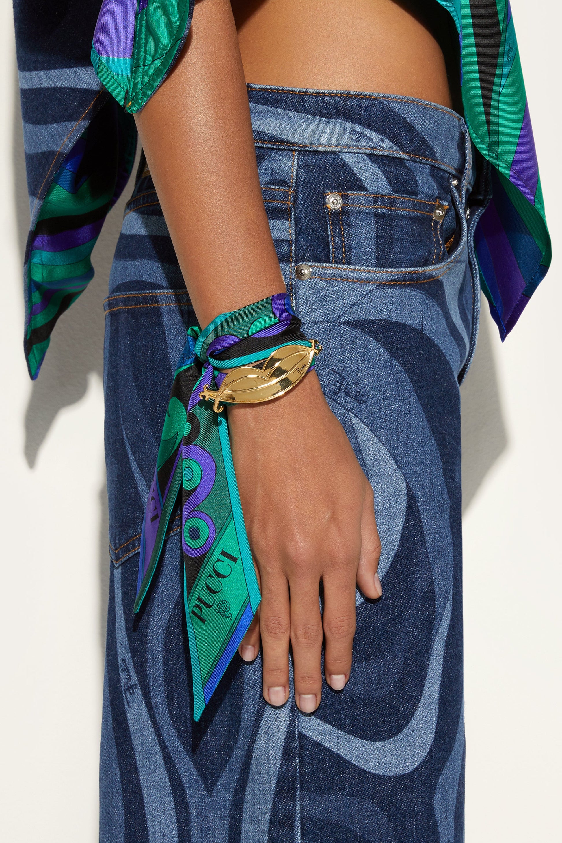 Scarf Ring View 5 - Pucci