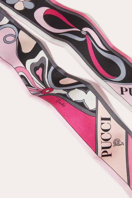 Fiocchetti Print Silk Twill Carré View 4 - Pucci