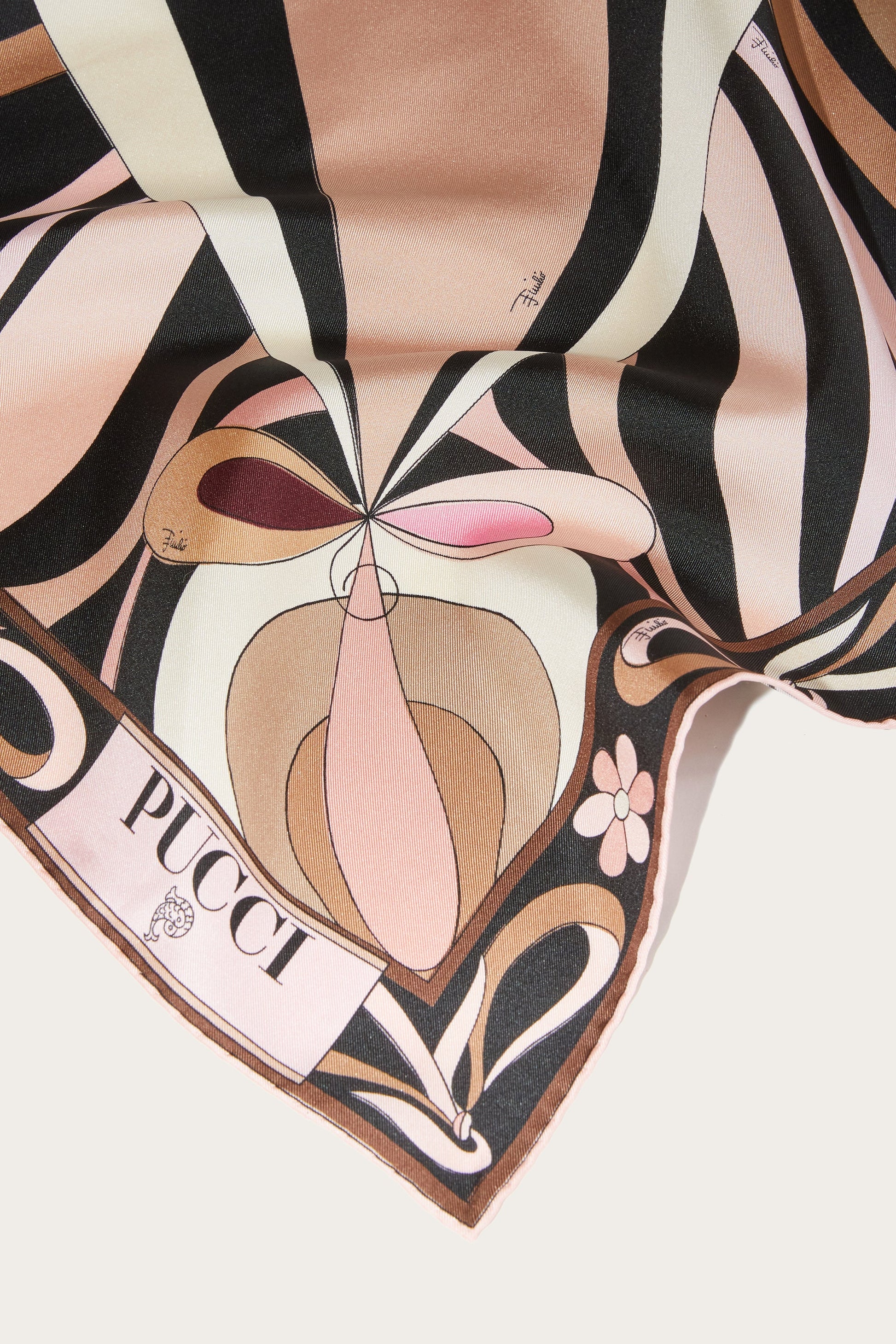 Marmo and Maddalena Print Silk-Twill Carré View 3 - Pucci