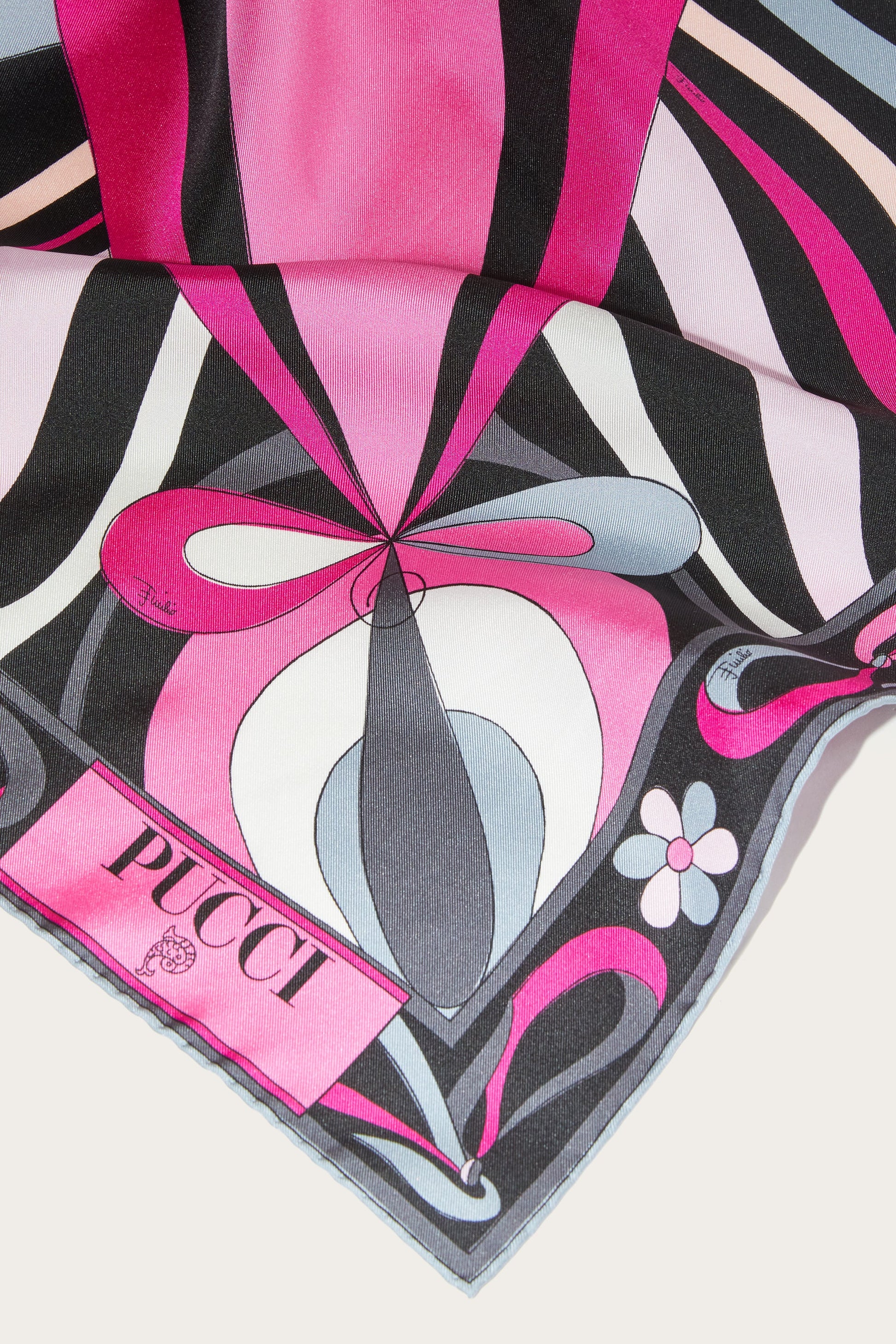 Marmo and Maddalena Silk-Twill Carré View 3 - Pucci