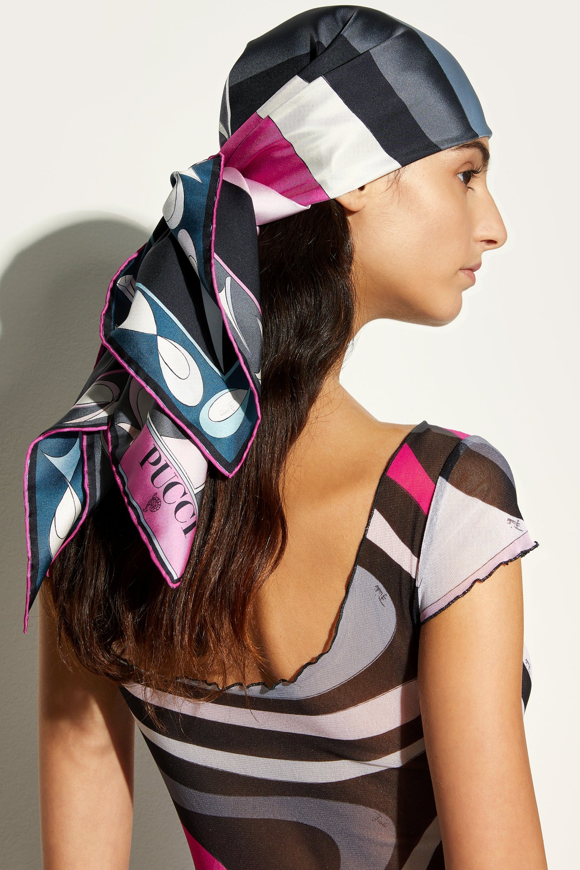 Pesci Print Silk-Twill Carré View 2 - Pucci