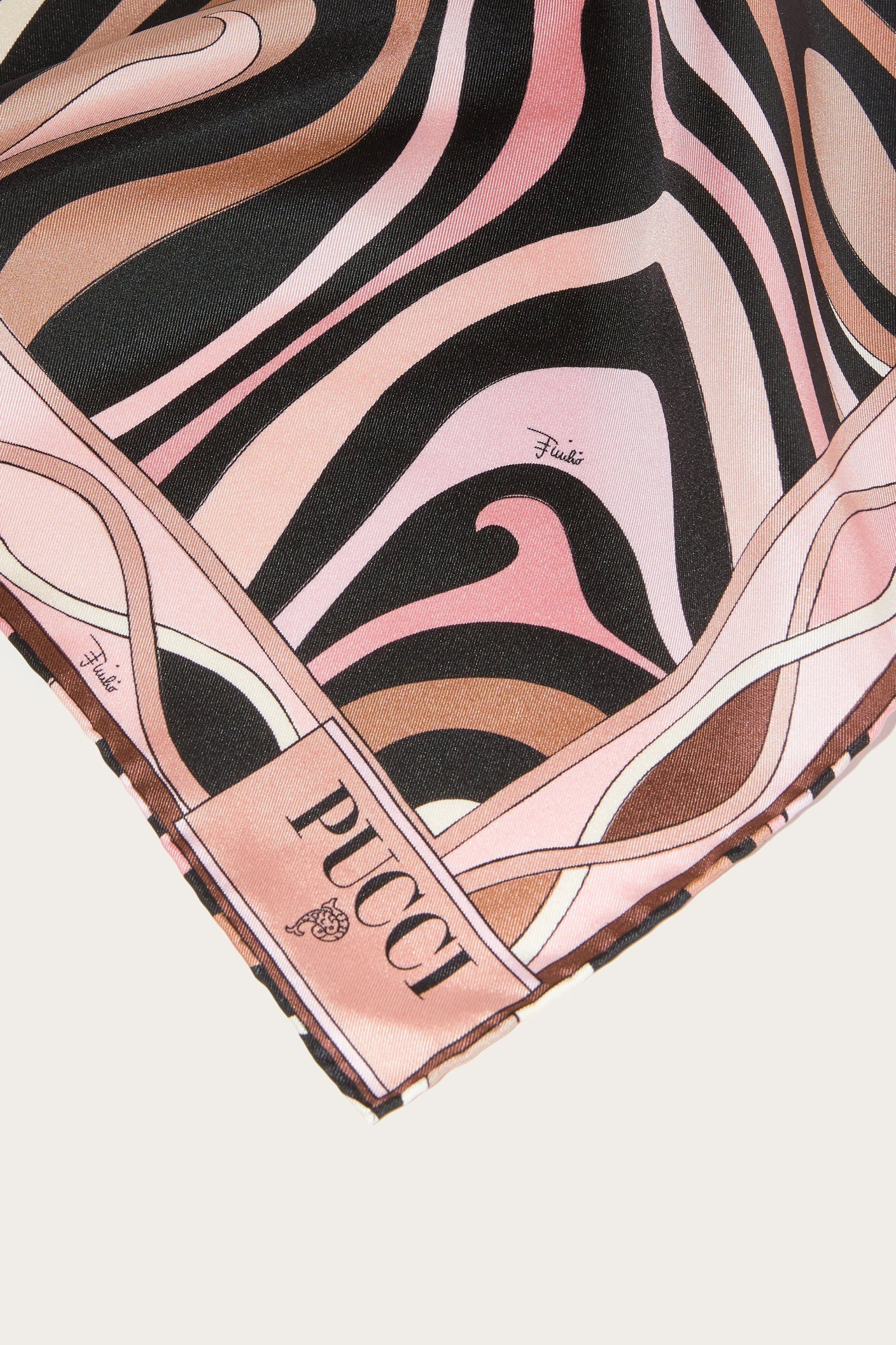 Marmo Print Small Silk-Twill Carré View 3 - Pucci