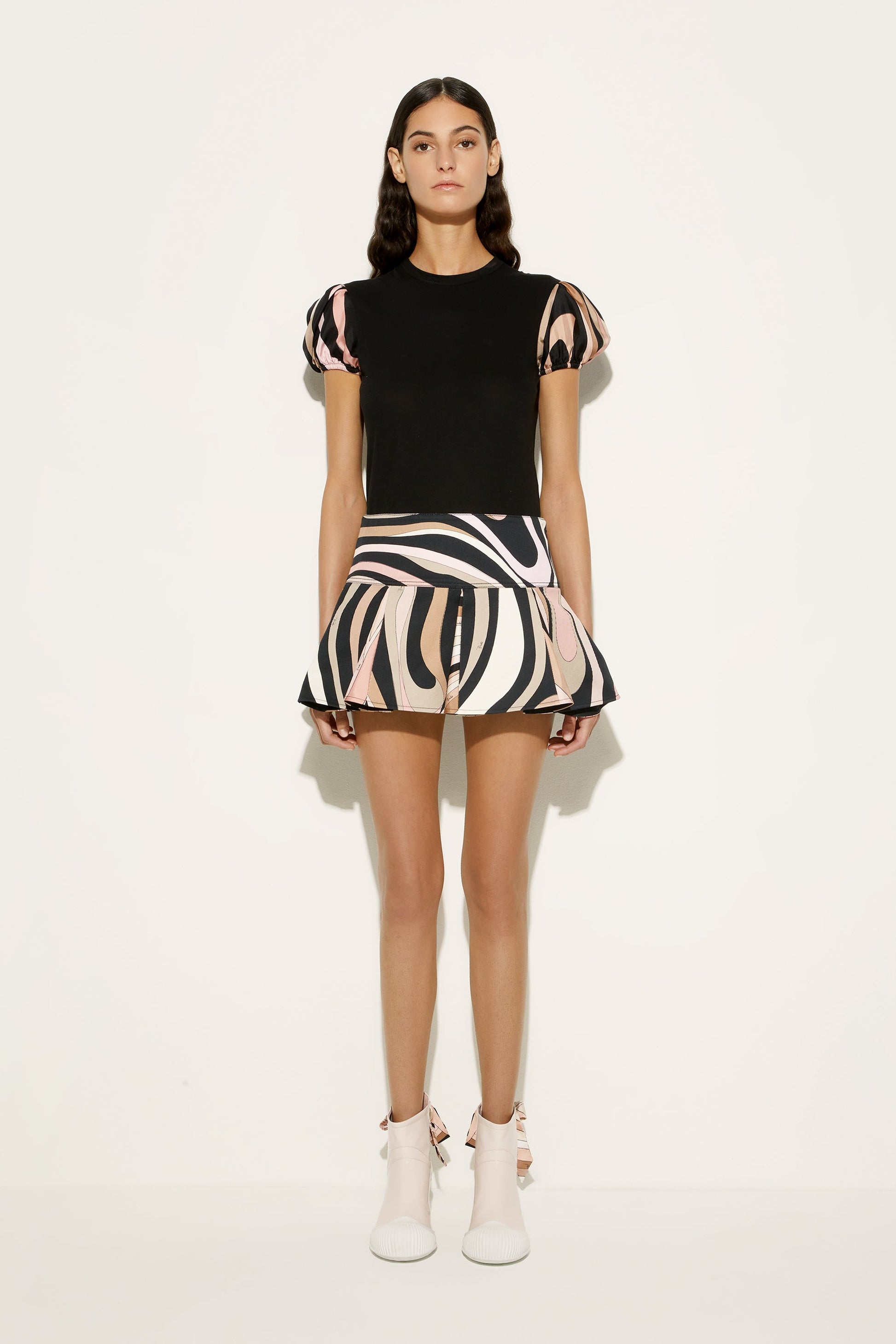 T-Shirt with Printed Puff Sleeves View 2 - Pucci