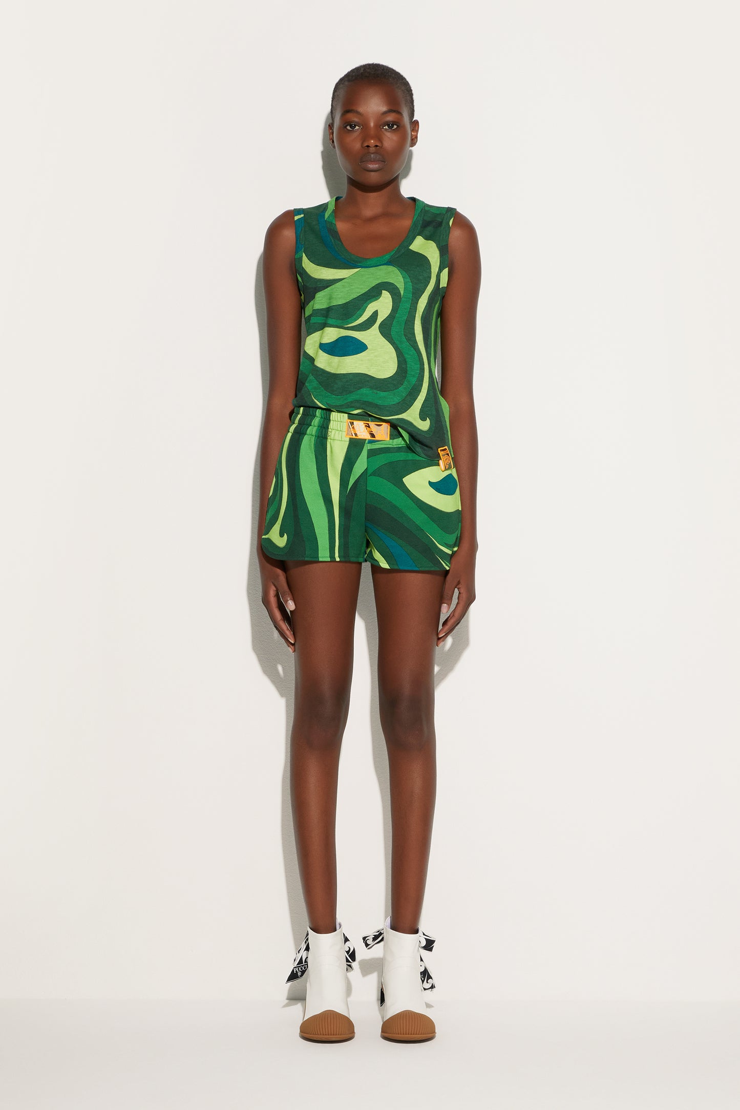 Jogger Shorts View 2 - Pucci